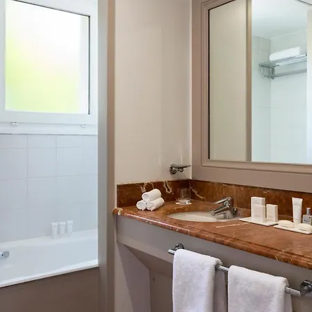 Hotell Barriere Le Grand Enghien-les-Bains