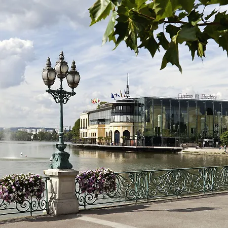 Barriere Le Grand Hotell