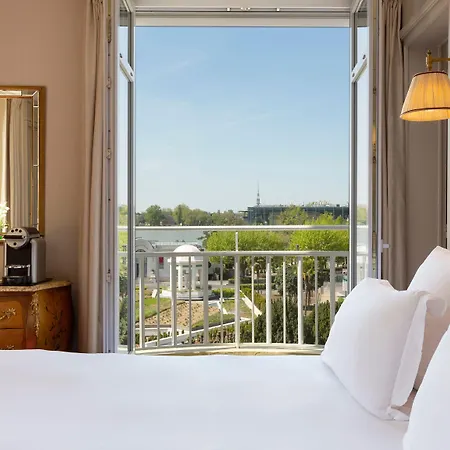 Barriere Le Grand Hotell Enghien-les-Bains